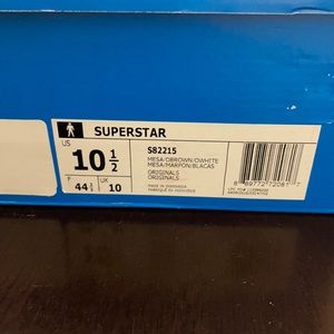 Men’s Adidas Shell Toe Superstars. Size 10.5